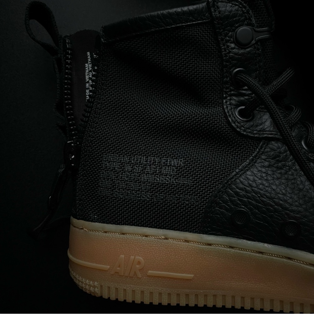 Nike SF Air Force 1 Mid - Picture 2 of 9